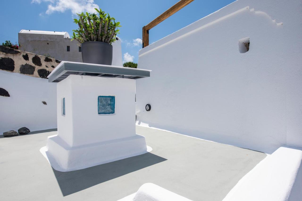 Noelia Suites Oia  Exterior photo