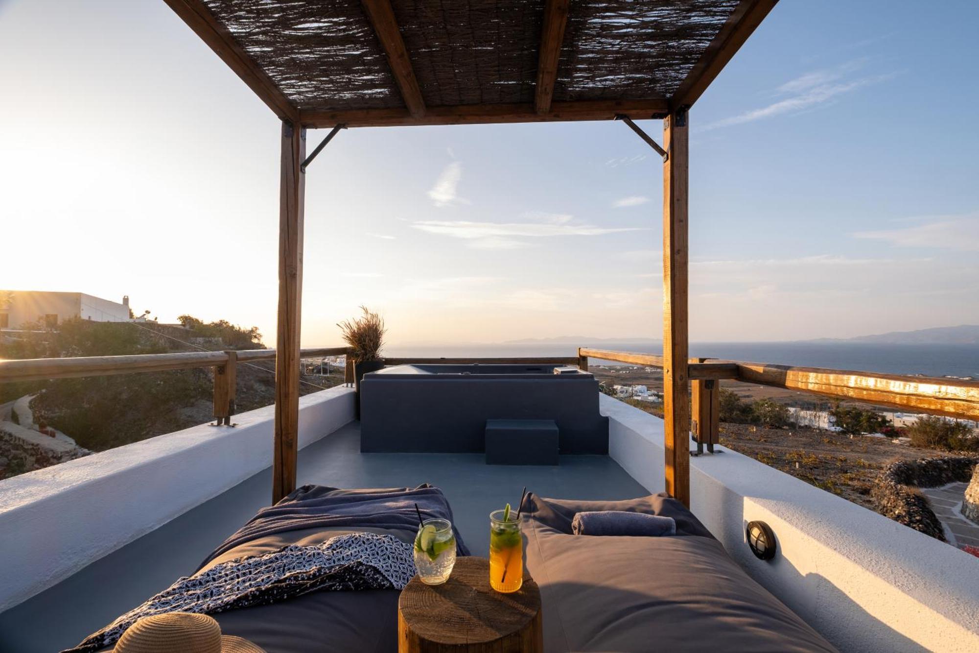 Noelia Suites Oia  Exterior photo